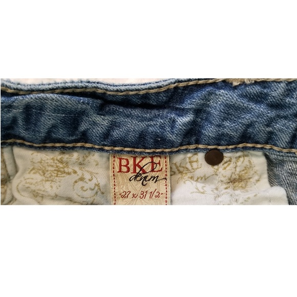 BKE Denim Flare-Leg 'Sabrina' Jeans - Picture 8 of 8